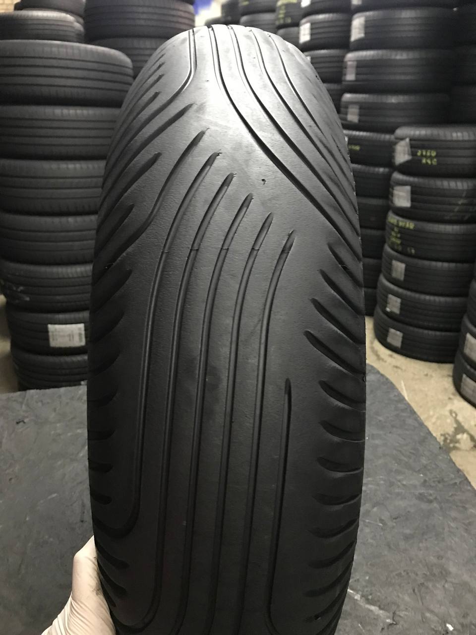 180/640 R17 Bridgestone Racing Battlax
