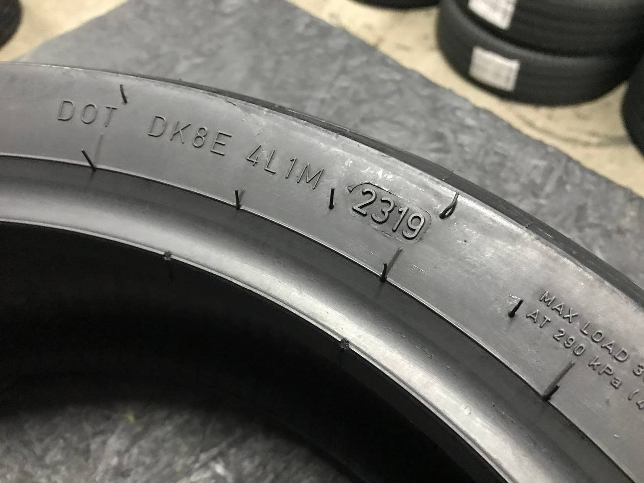 180/55 R17 Dunlop SportMax RoadSmart II