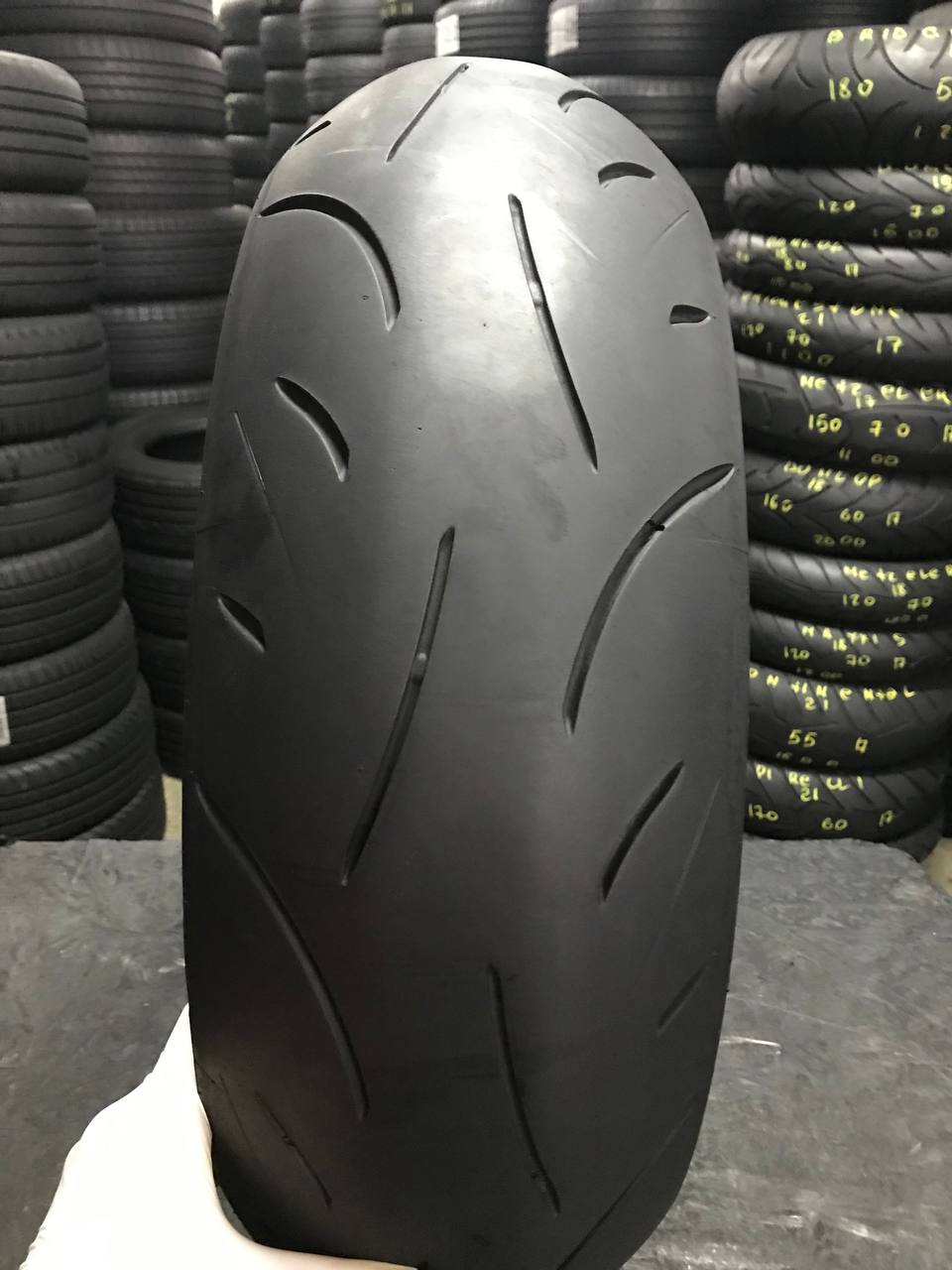 180/55 R17 Dunlop SportMax D214