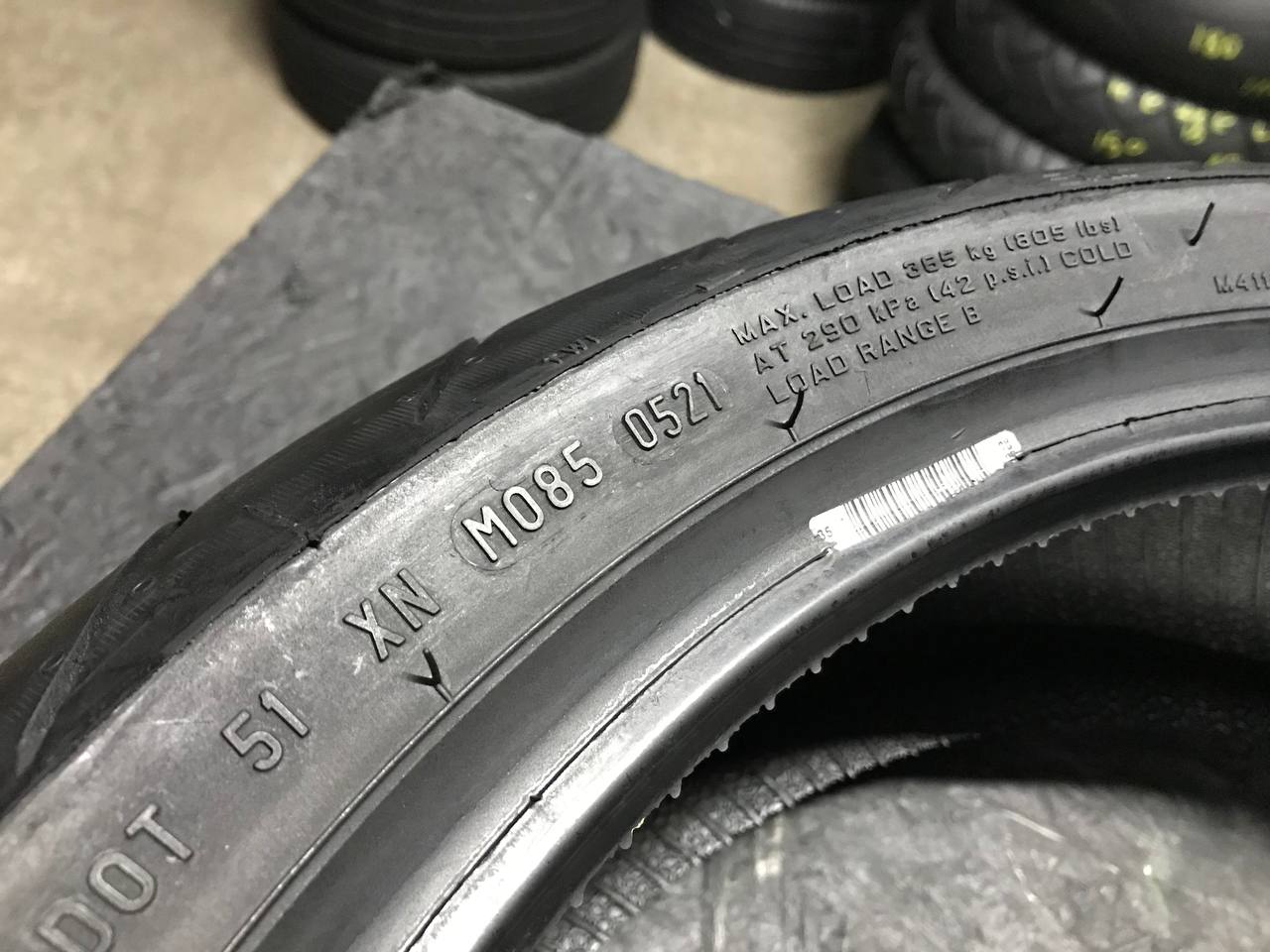 180/55 R17 Metzeler Roadtec Z8 Interact