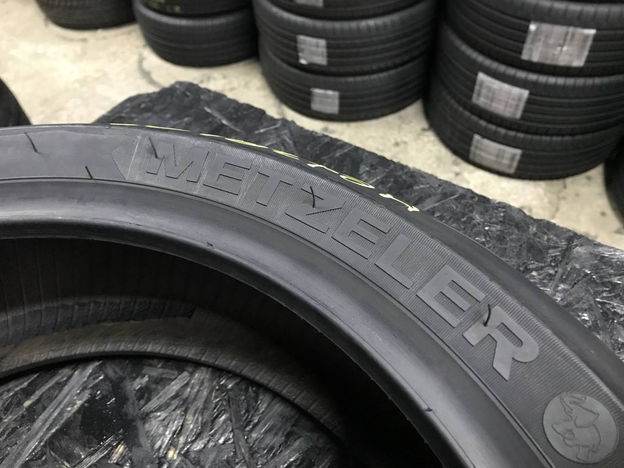 180/55 R17 Metzeler Racetec RR