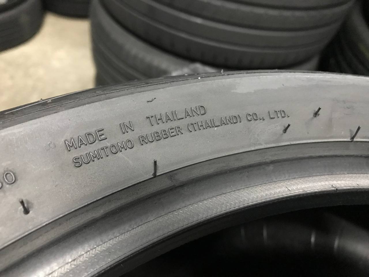 180/55 R17 Dunlop SportMax D222