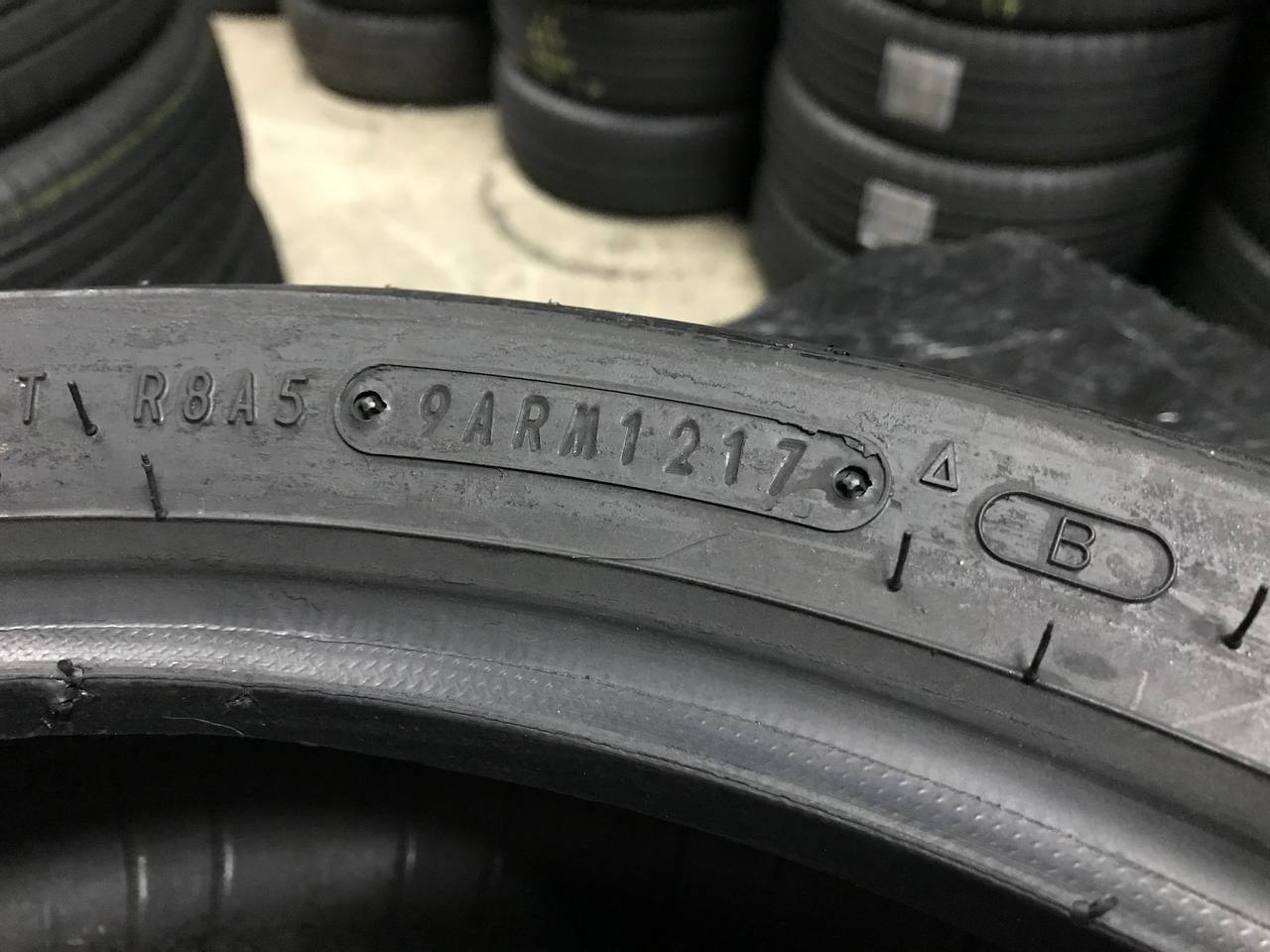 180/55 R17 Dunlop SportMax D222