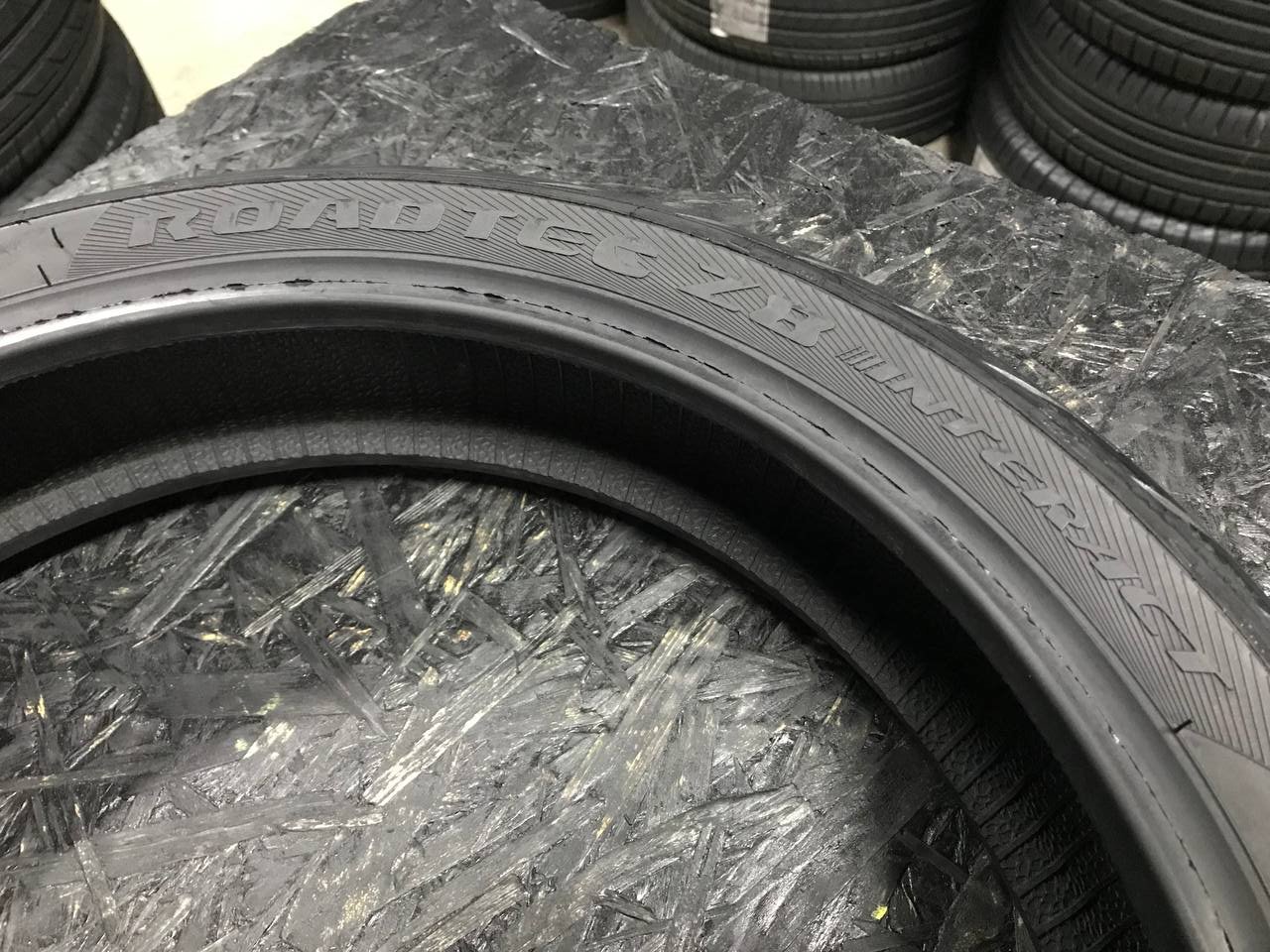 120/70 R17 Metzeler Roadtec Z8 Interact