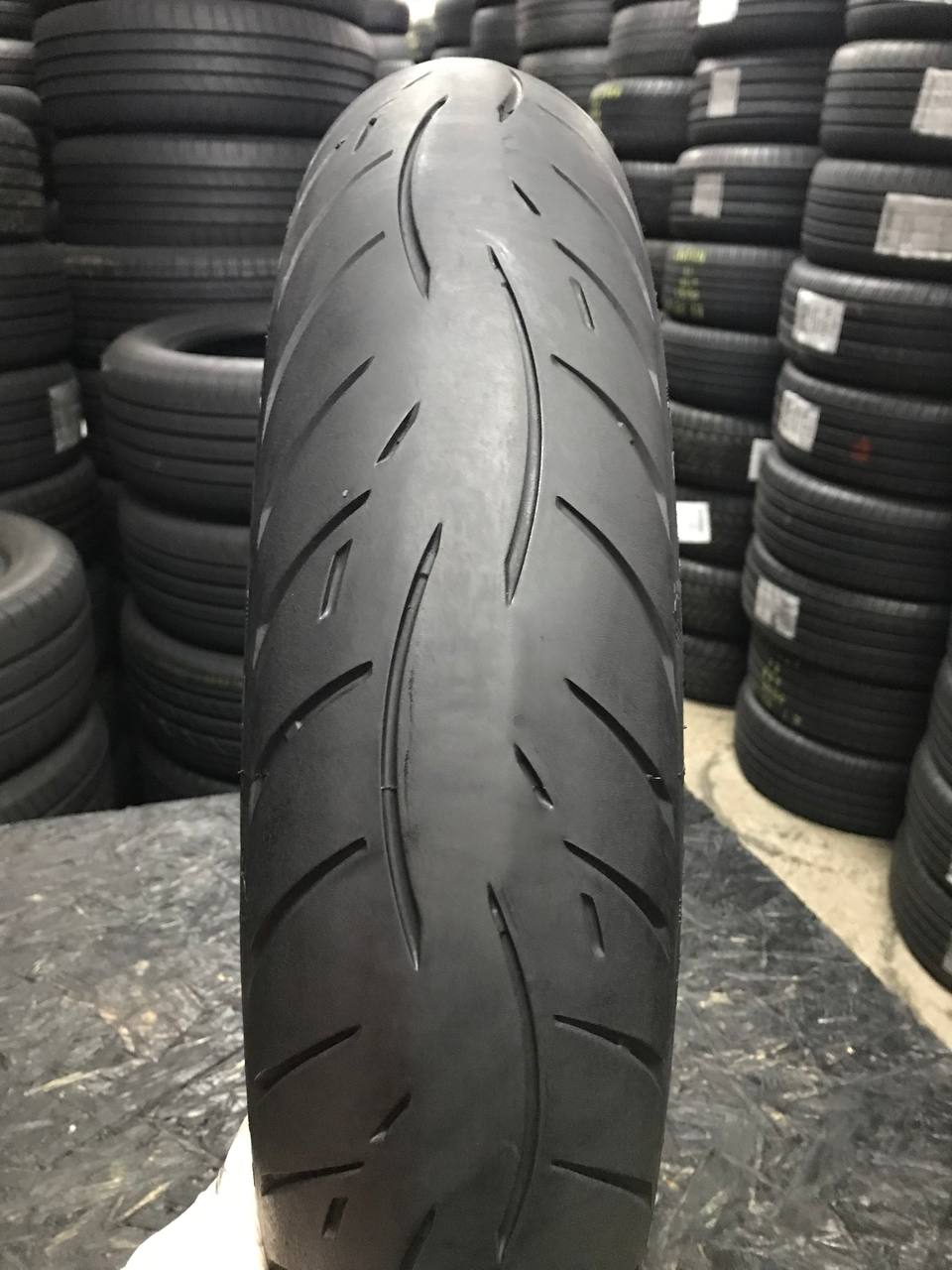 120/70 R17 Metzeler Roadtec Z8 Interact