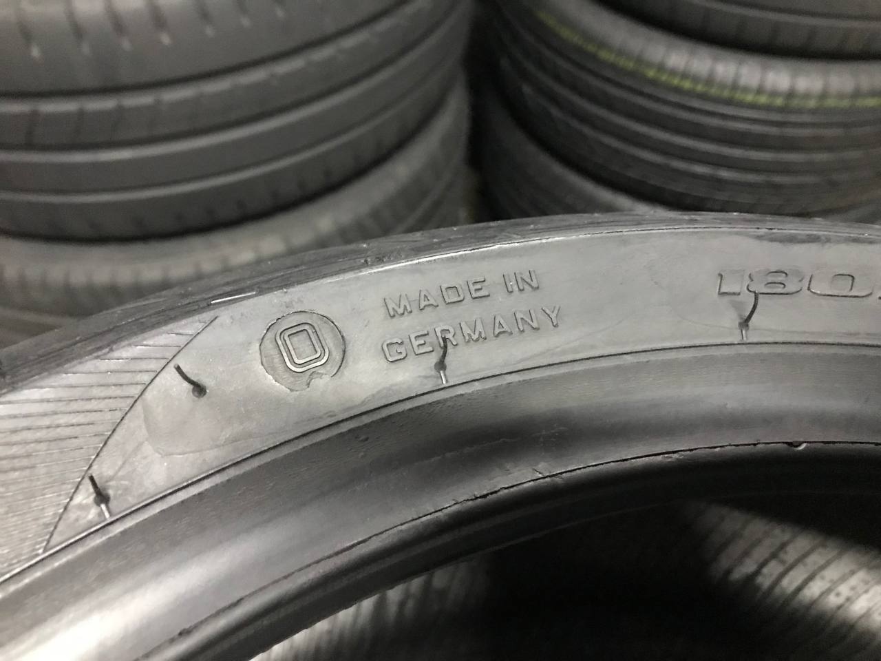 180/55 R17 Metzeler Roadtec Z8 Interact