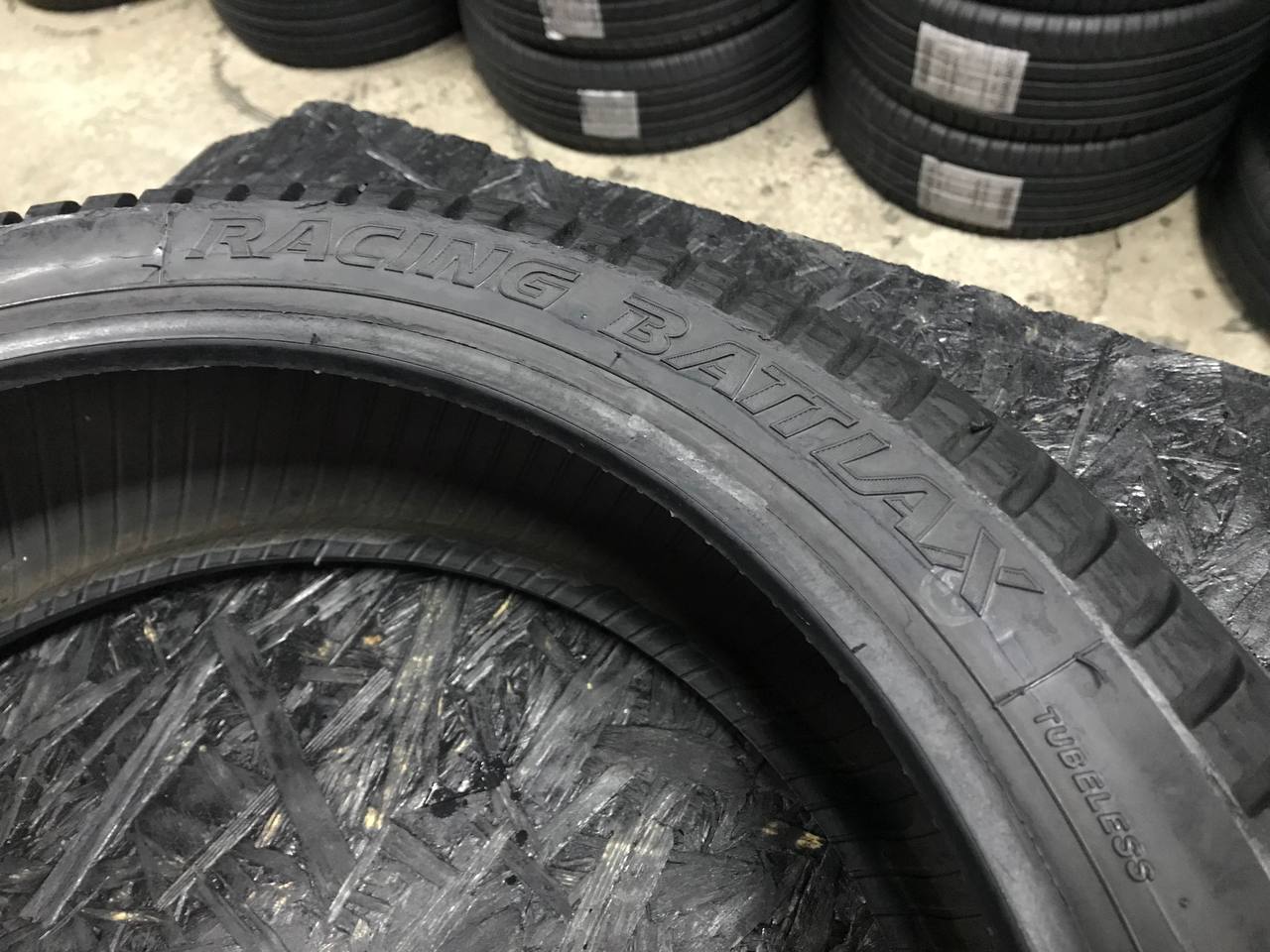 170/630 R17 Bridgestone Racing Battlax
