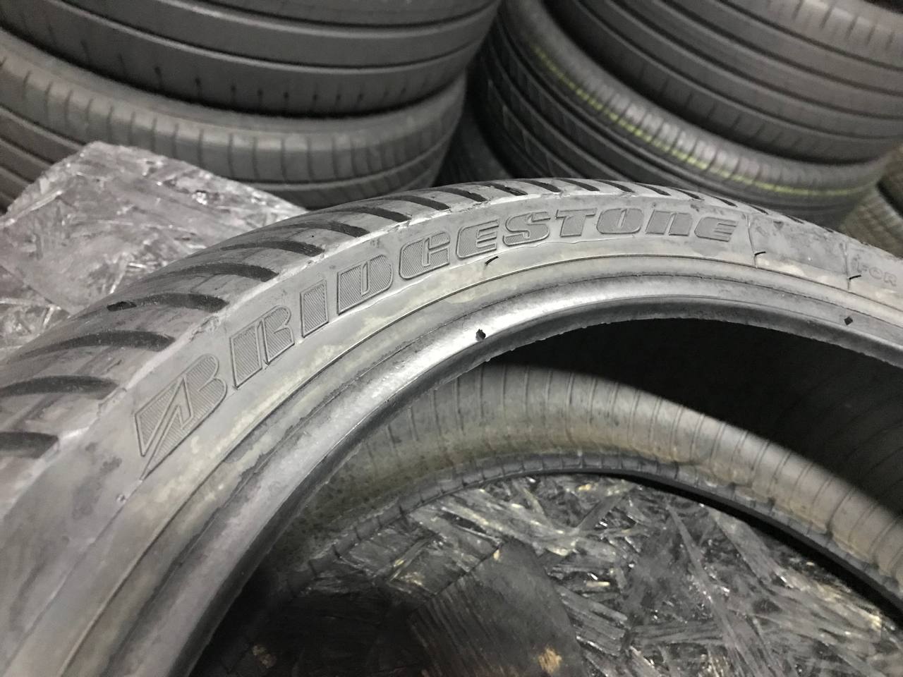 170/630 R17 Bridgestone Racing Battlax