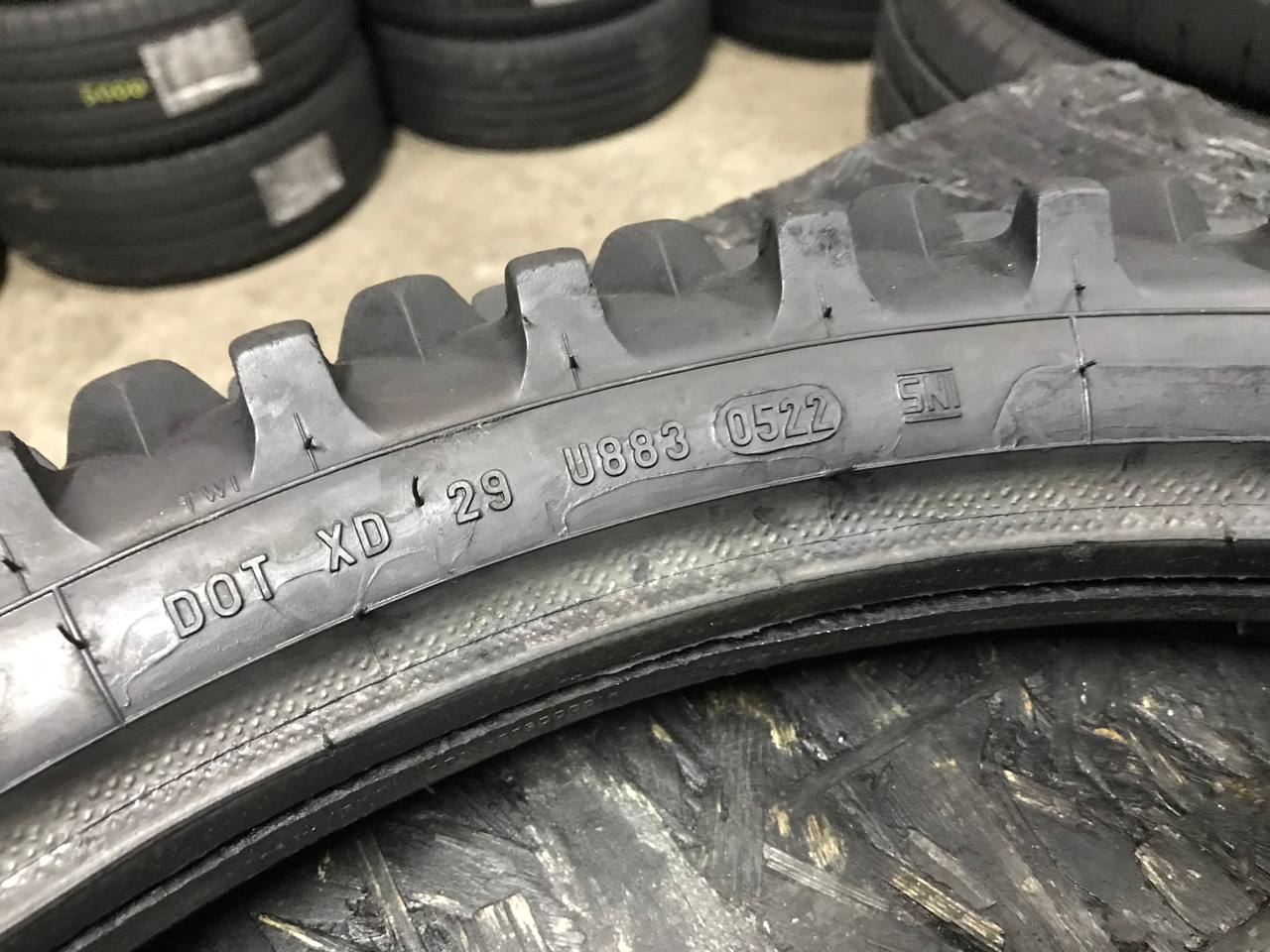 80/100 R21 Pirelli Scorpion MX32