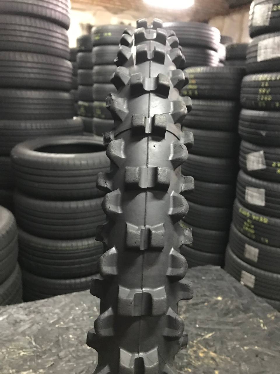 80/100 R21 Pirelli Scorpion MX32