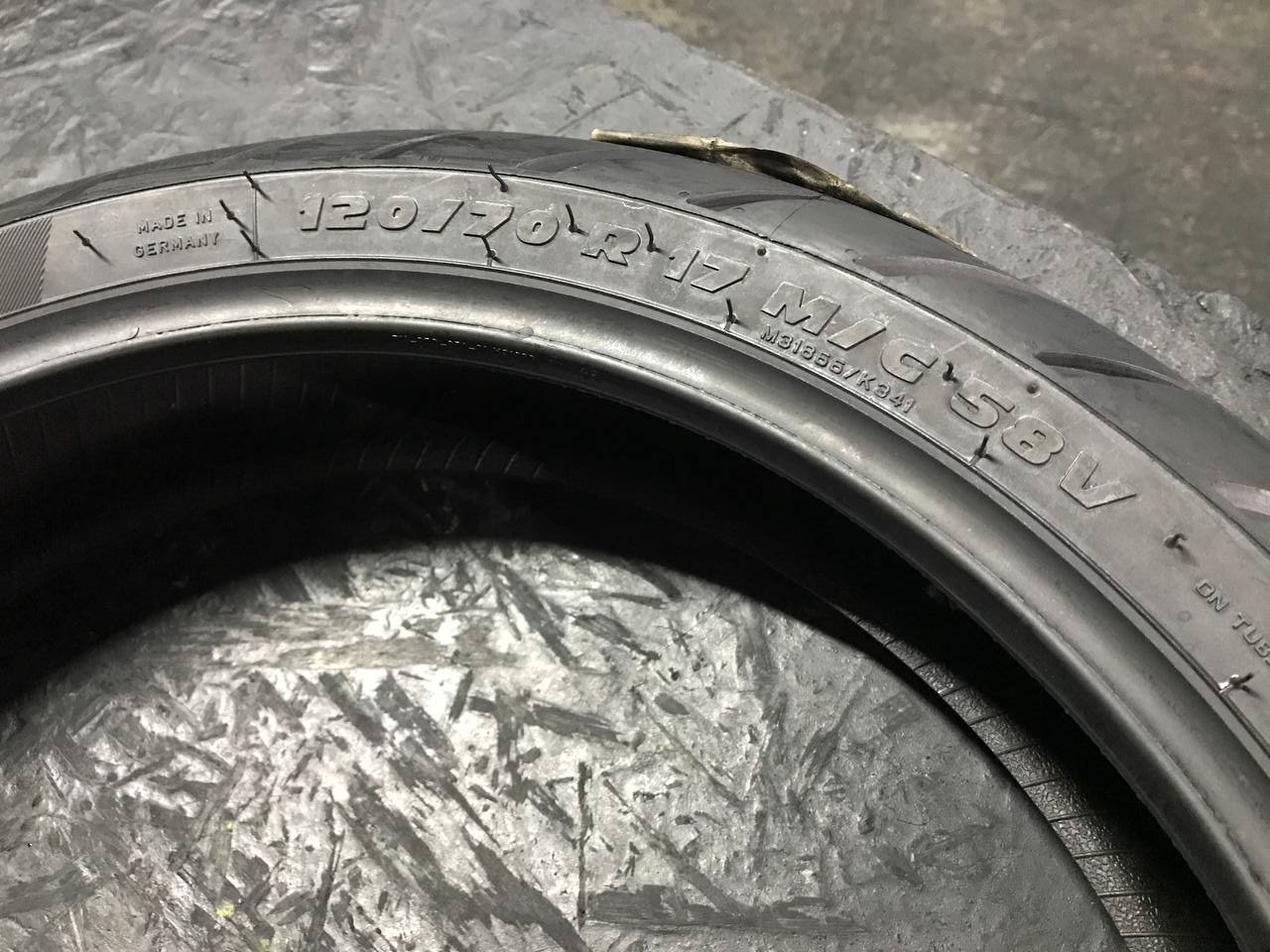 120/70 R17 Metzeler ME 888 Marathon Ultra