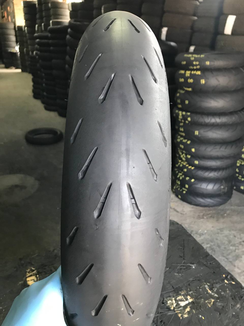 120/70 R17 Michelin Power GP