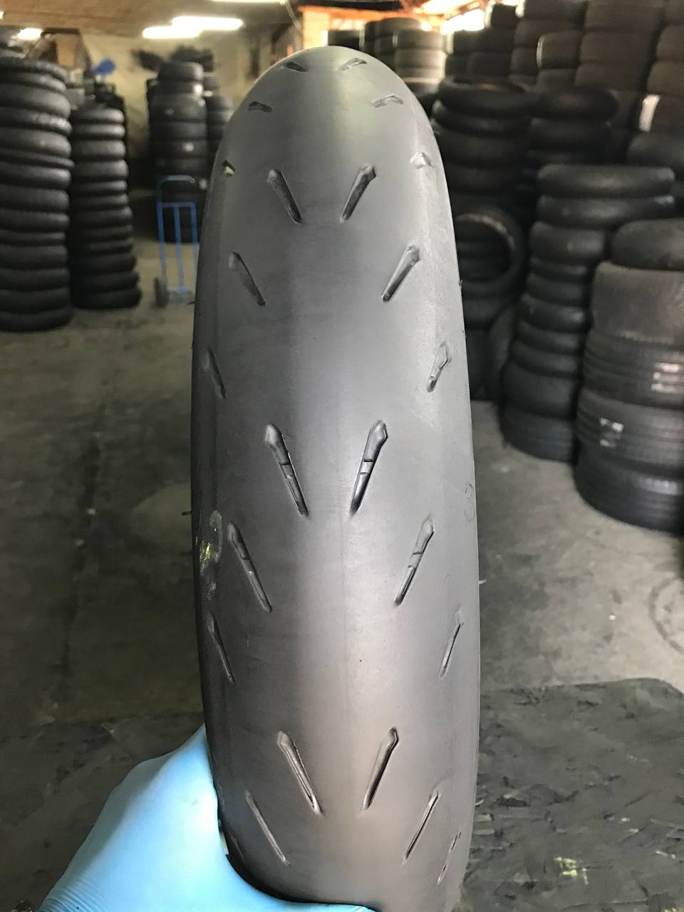 120/70 R17 Michelin Power GP