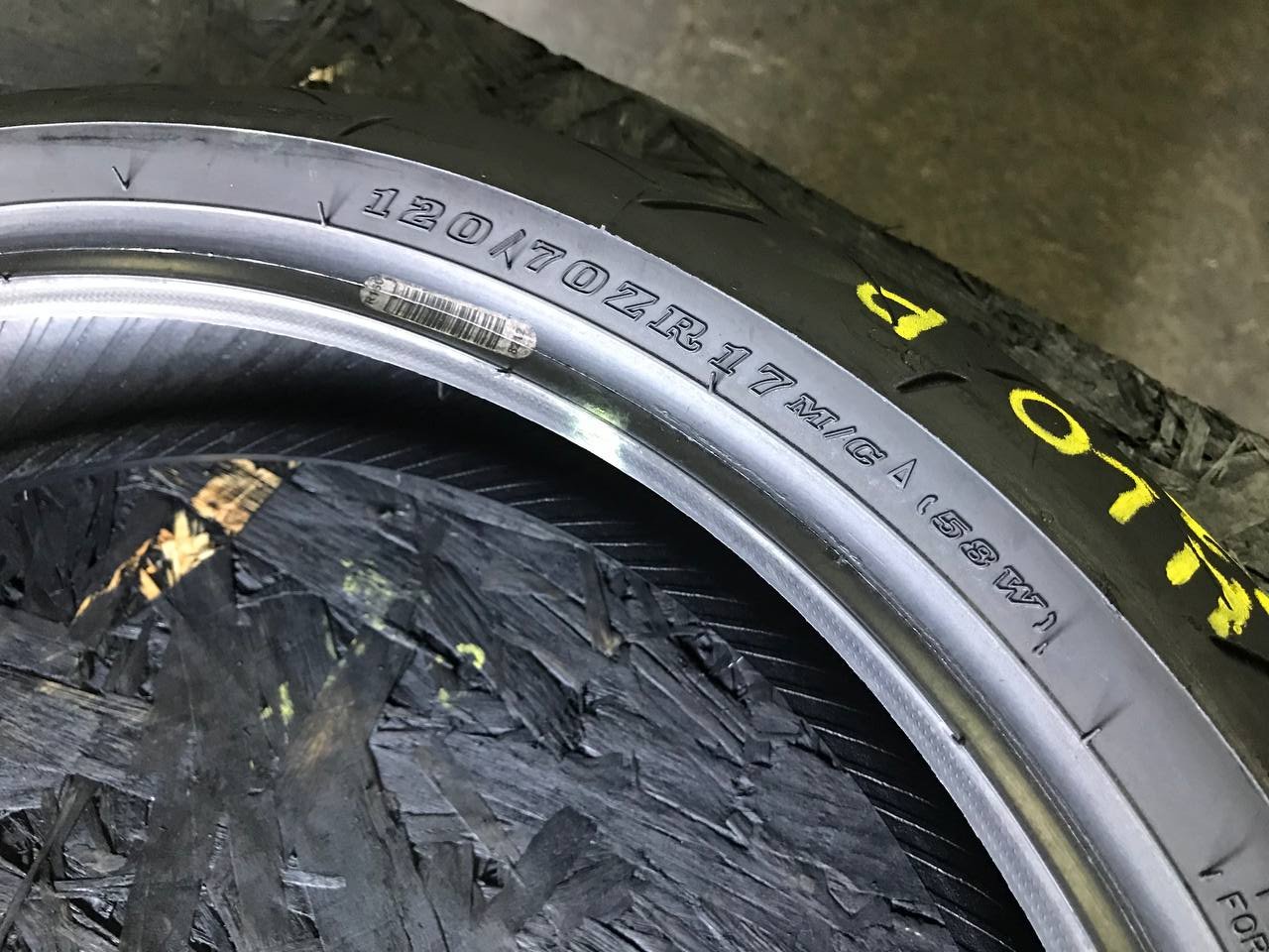 120/70 R17 Dunlop SportMax RoadSport 2