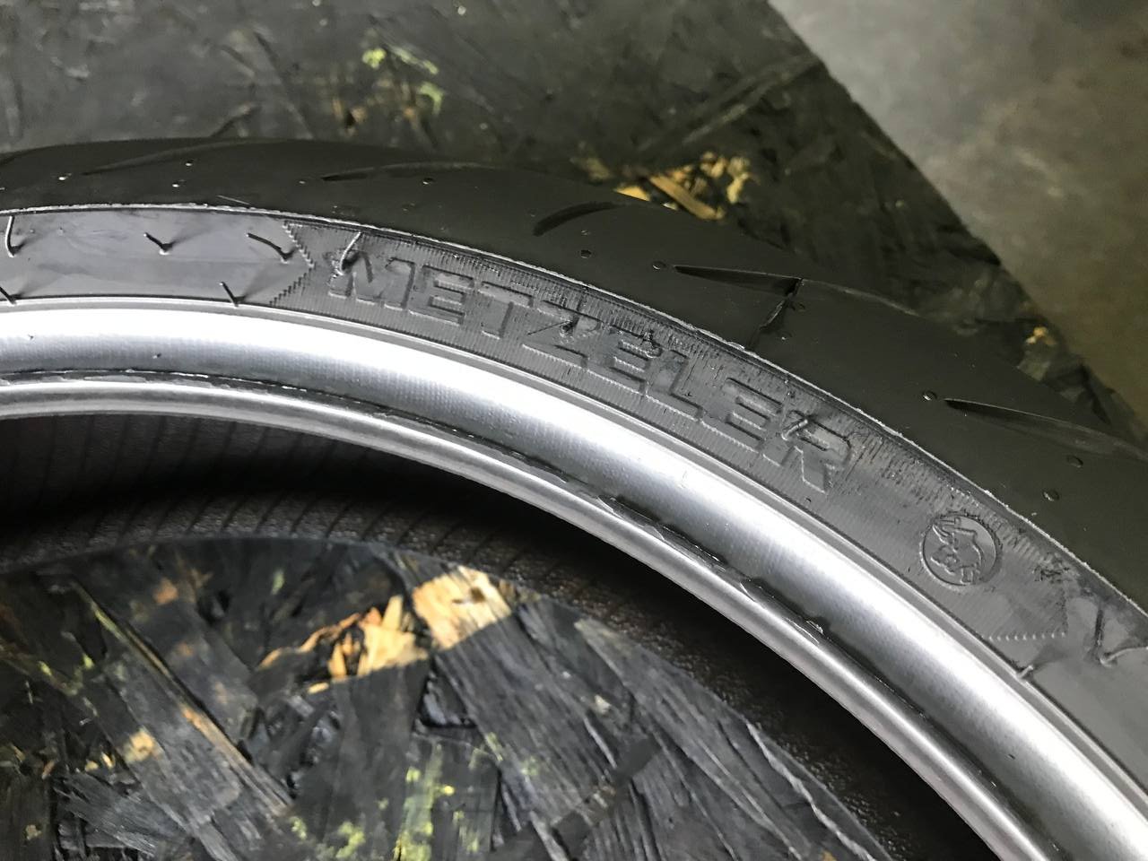 120/70 R17 Metzeler Sportec M7 RR