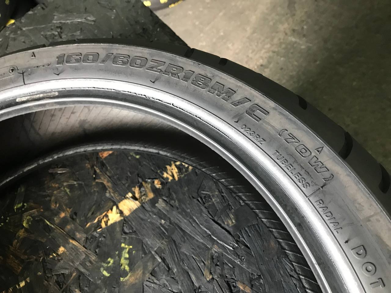 160/60 R18 Bridgestone Battlax Sport Touring BT023R