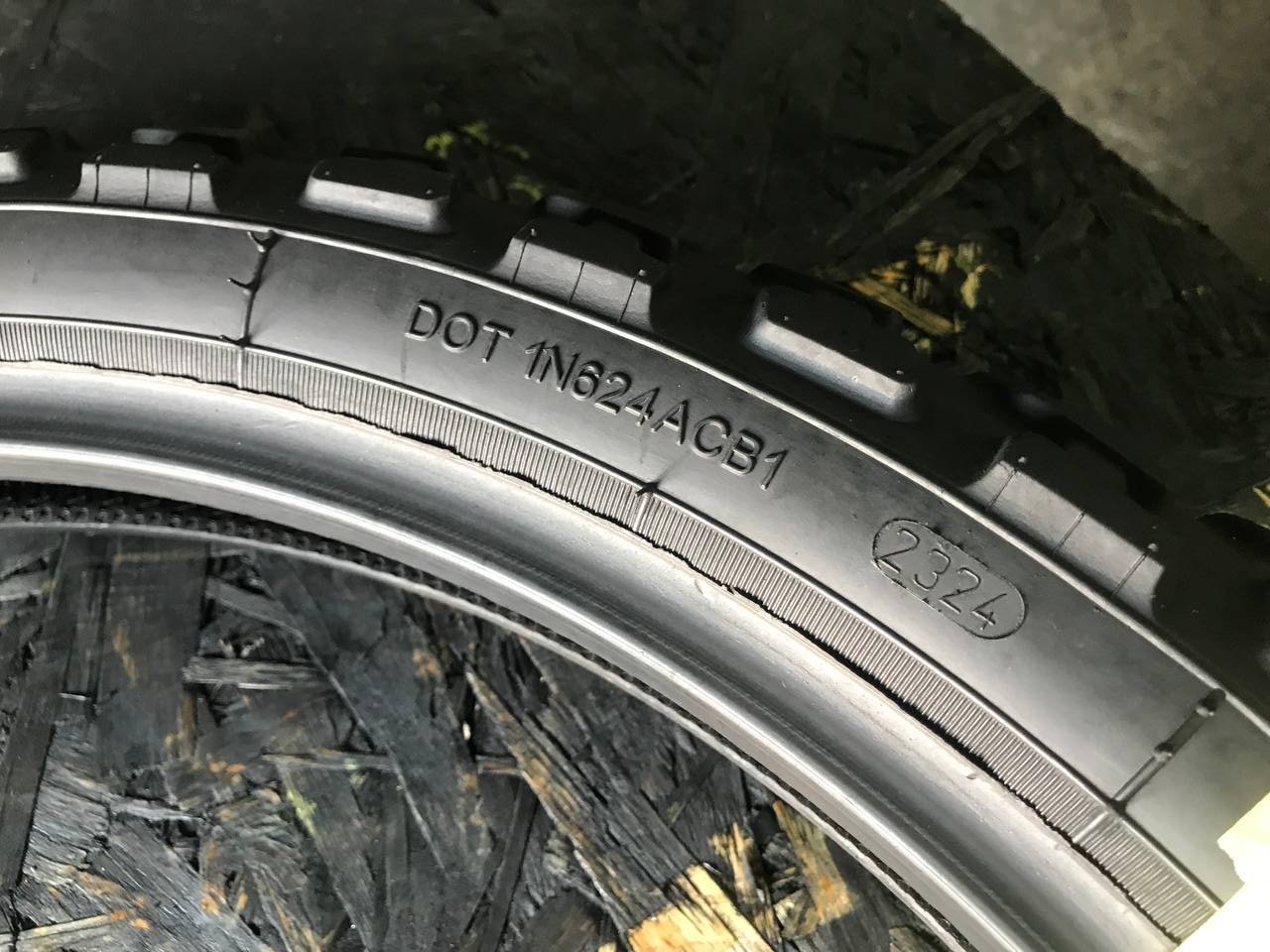 90/90 R21 Heidenau K60