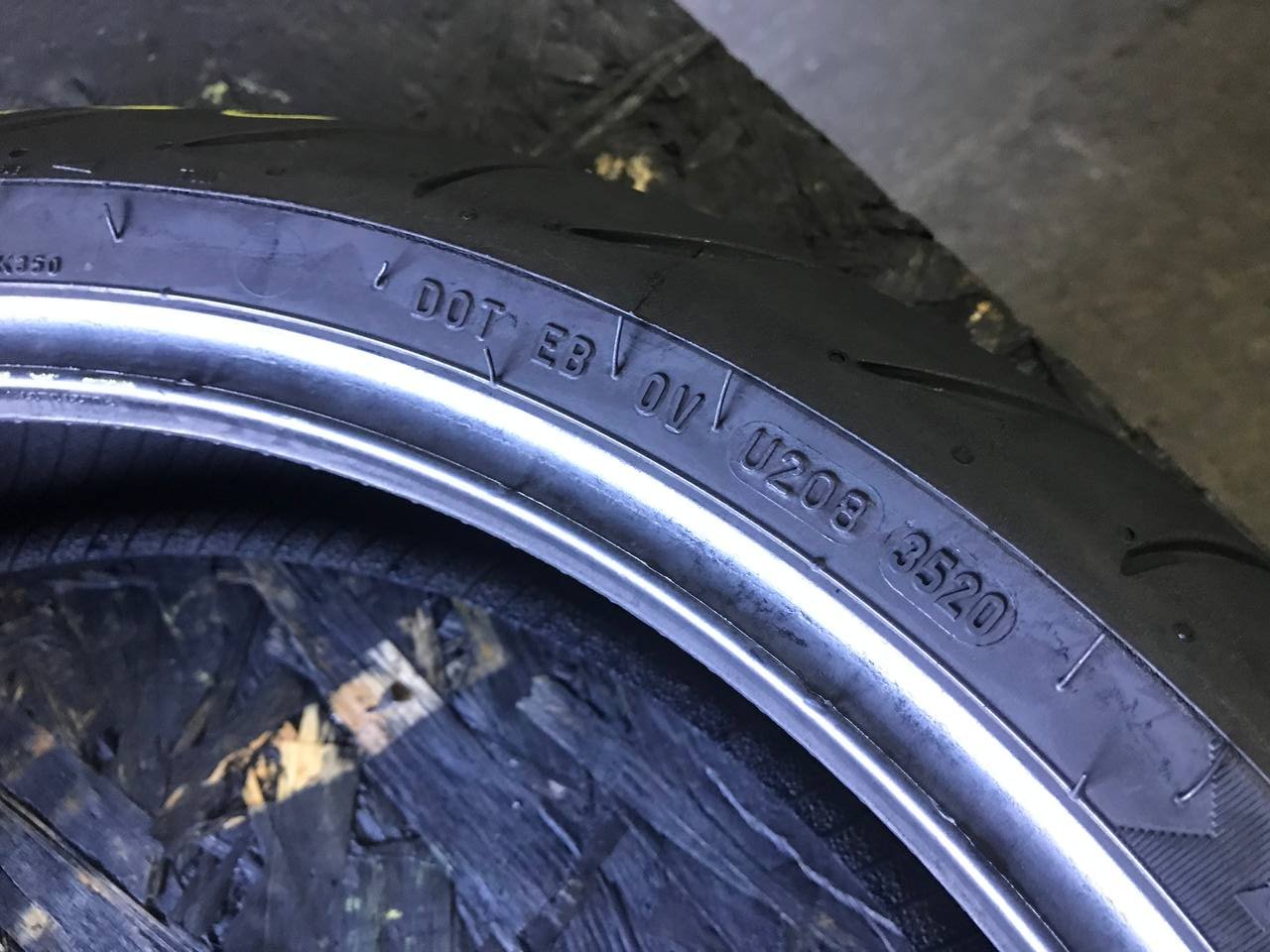 120/70 R17 Metzeler Sportec M7 RR