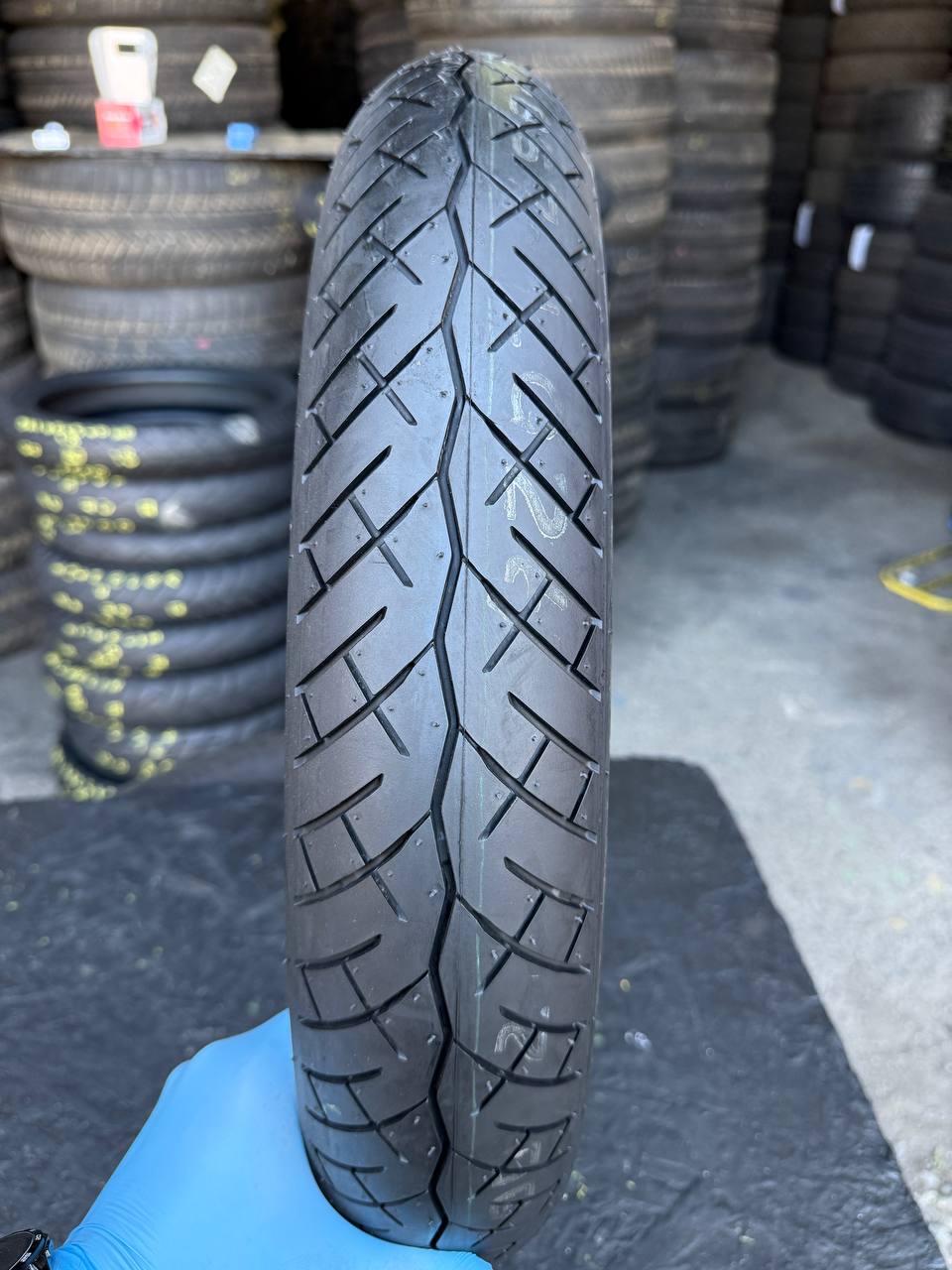 100/80 R18 Bridgestone Battlax BT45F