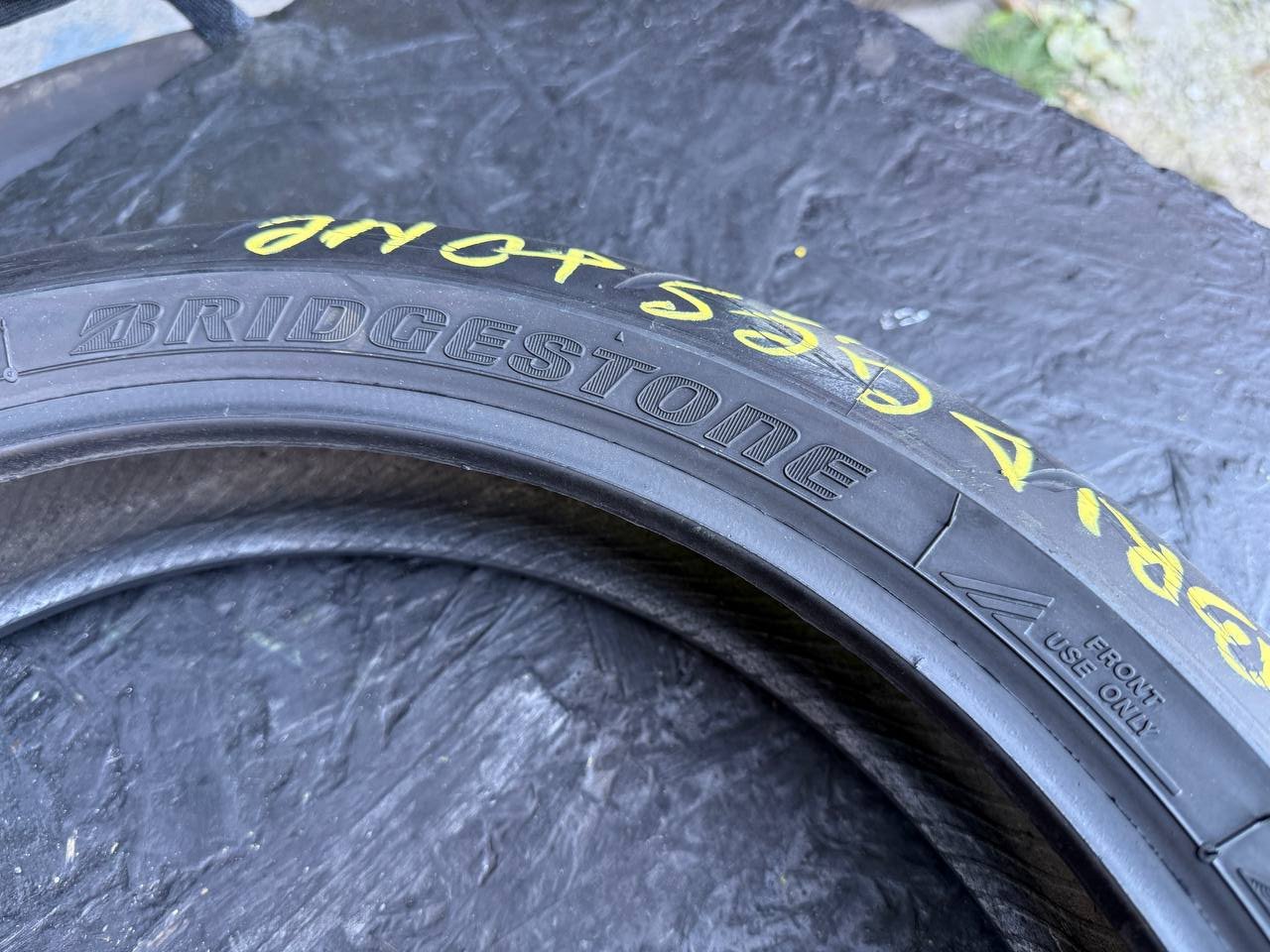 120/70 R17 Bridgestone Battlax Hypersport S21F