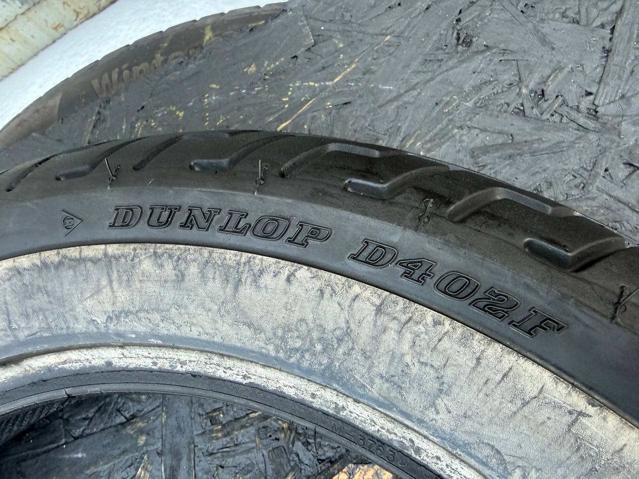 130/90 R16 Dunlop D402F