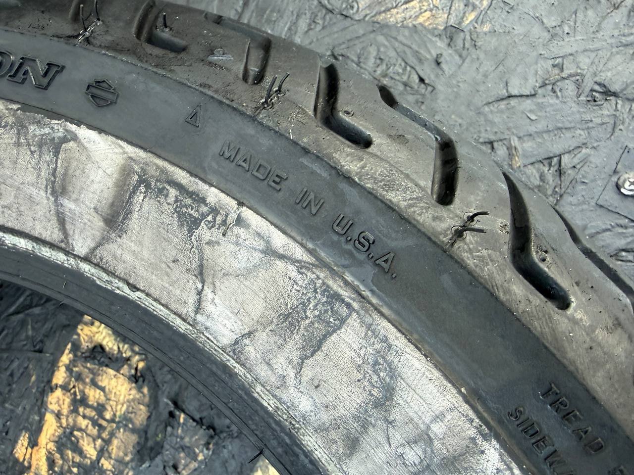 130/90 R16 Dunlop D402F