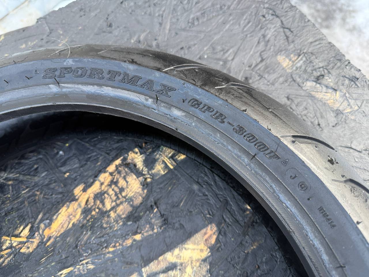 120/70 R17 Dunlop Sportmax GPR 300F