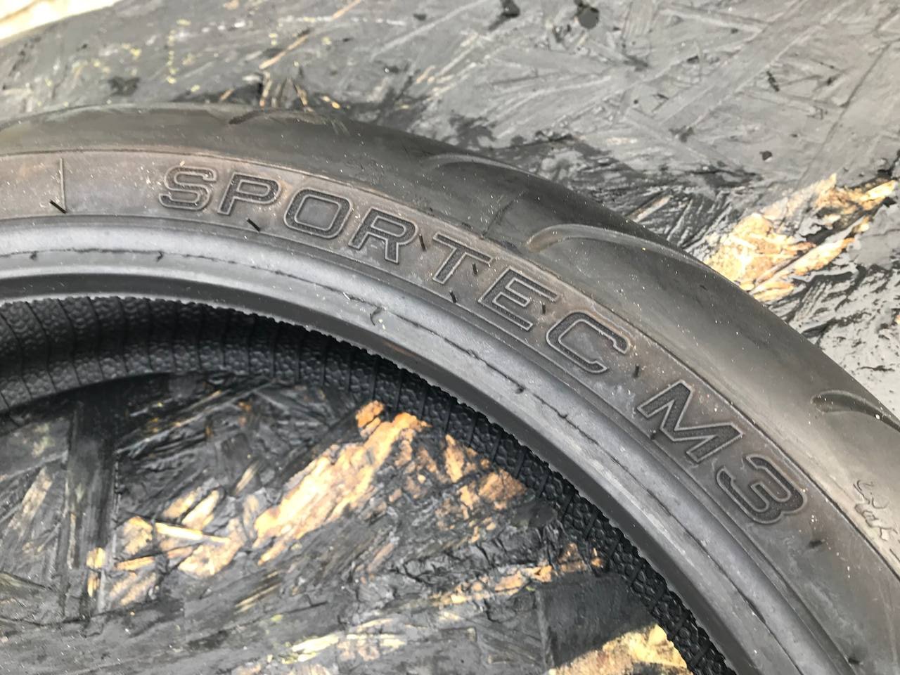 120/70 R17 Metzeler Sportec M3