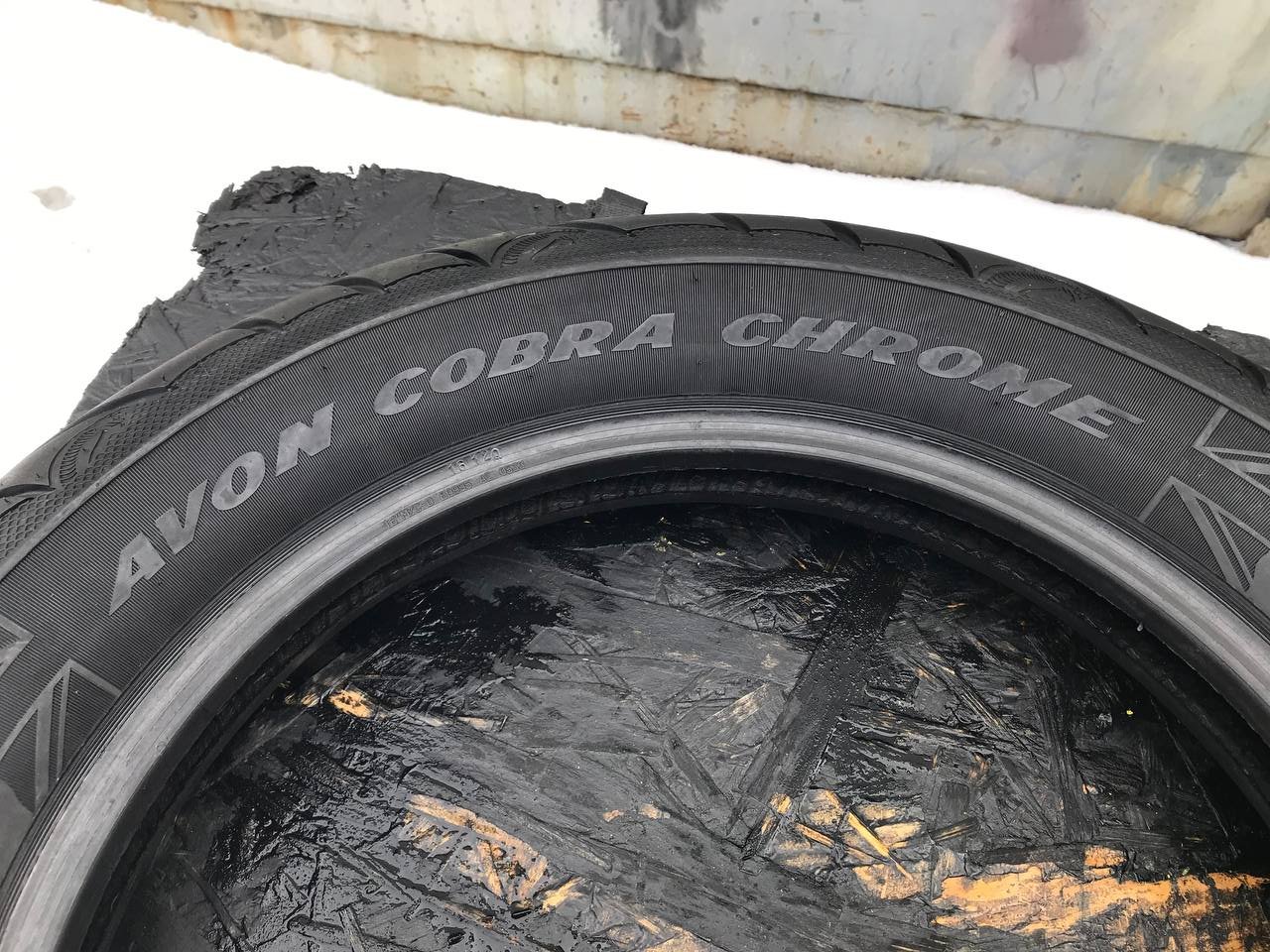 130/90 R16 Avon AV91 Cobra Chrome