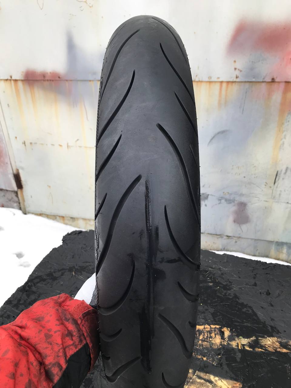130/90 R16 Avon AV91 Cobra Chrome