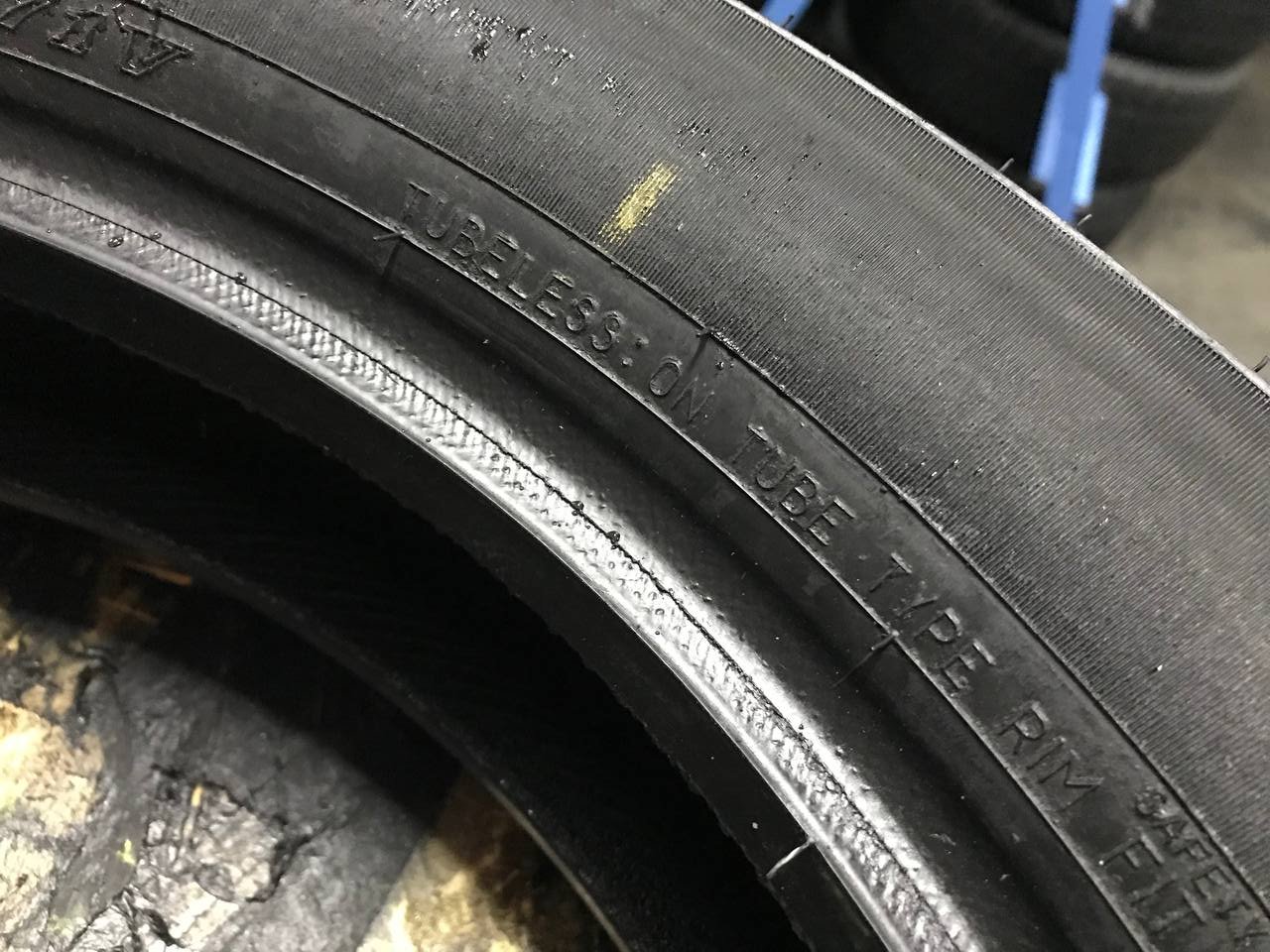150/80 R16 Dunlop GT502