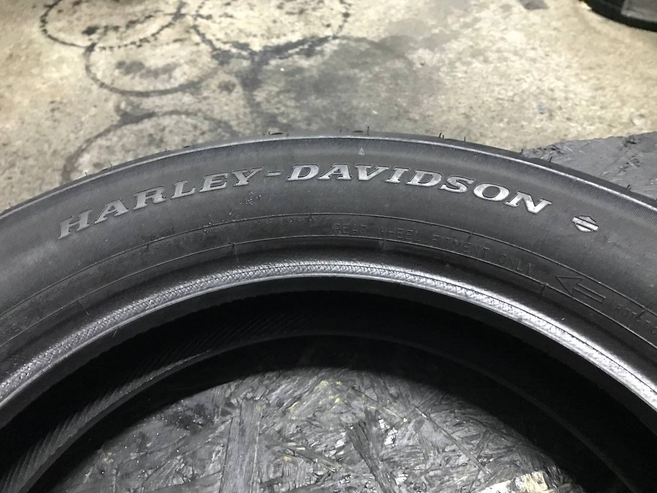 150/80 R16 Dunlop GT502