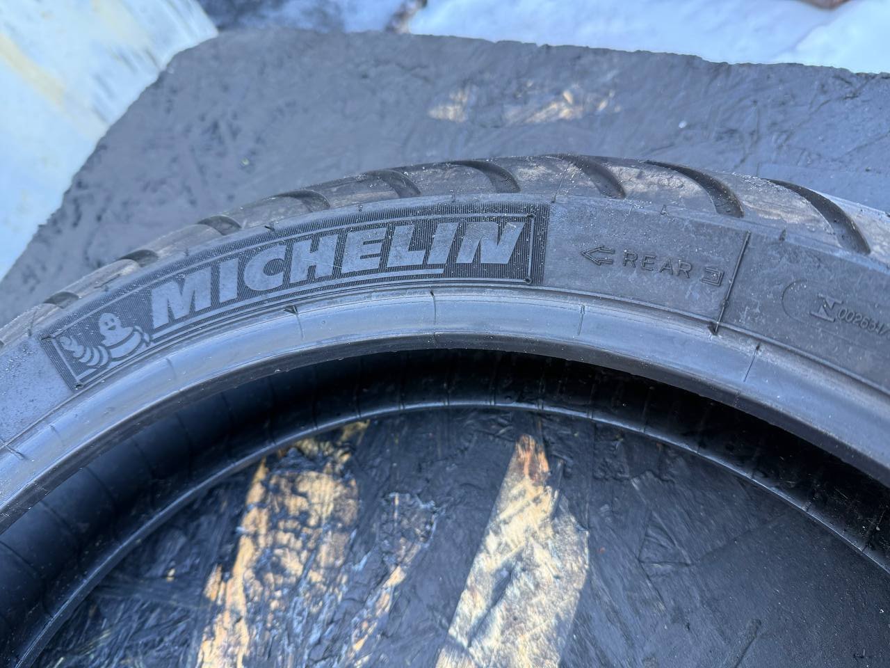 130/70 R17 Michelin Pilot Street