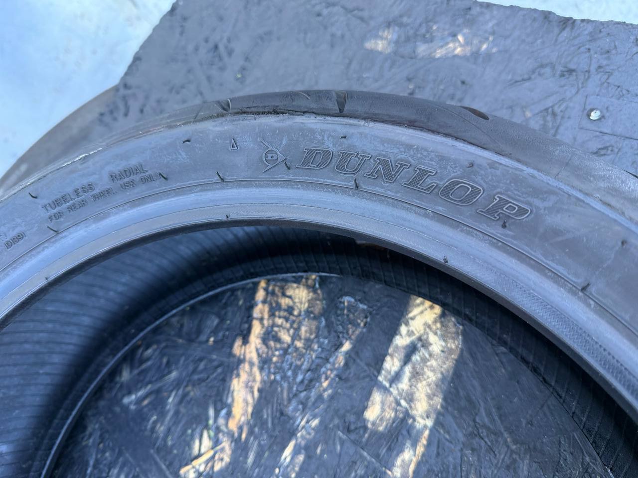 180/55 R17 Dunlop SportMax RoadSport 2