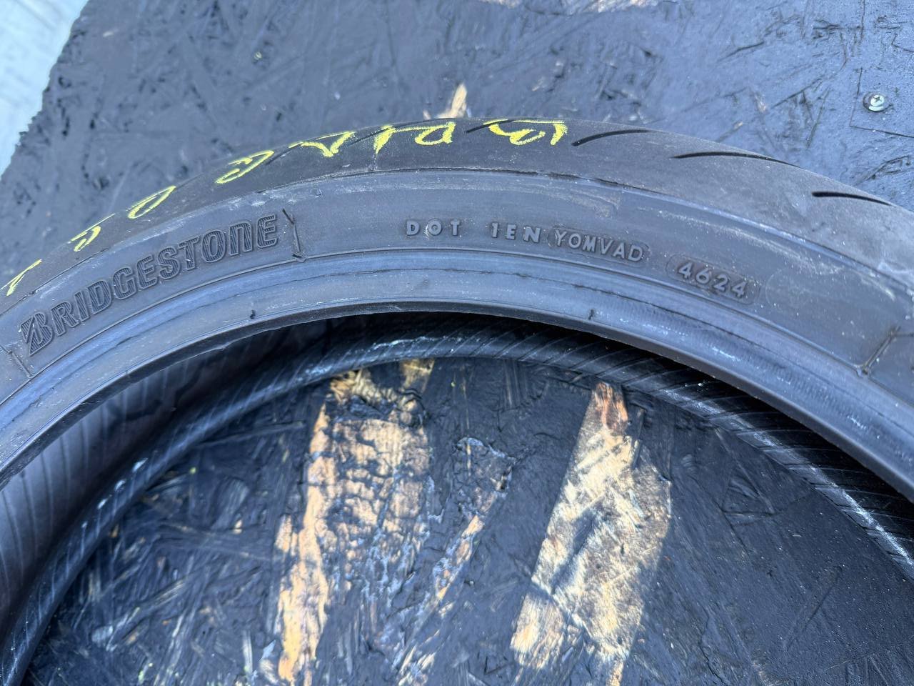 120/70 R17 Bridgestone Battlax Hypersport S22F
