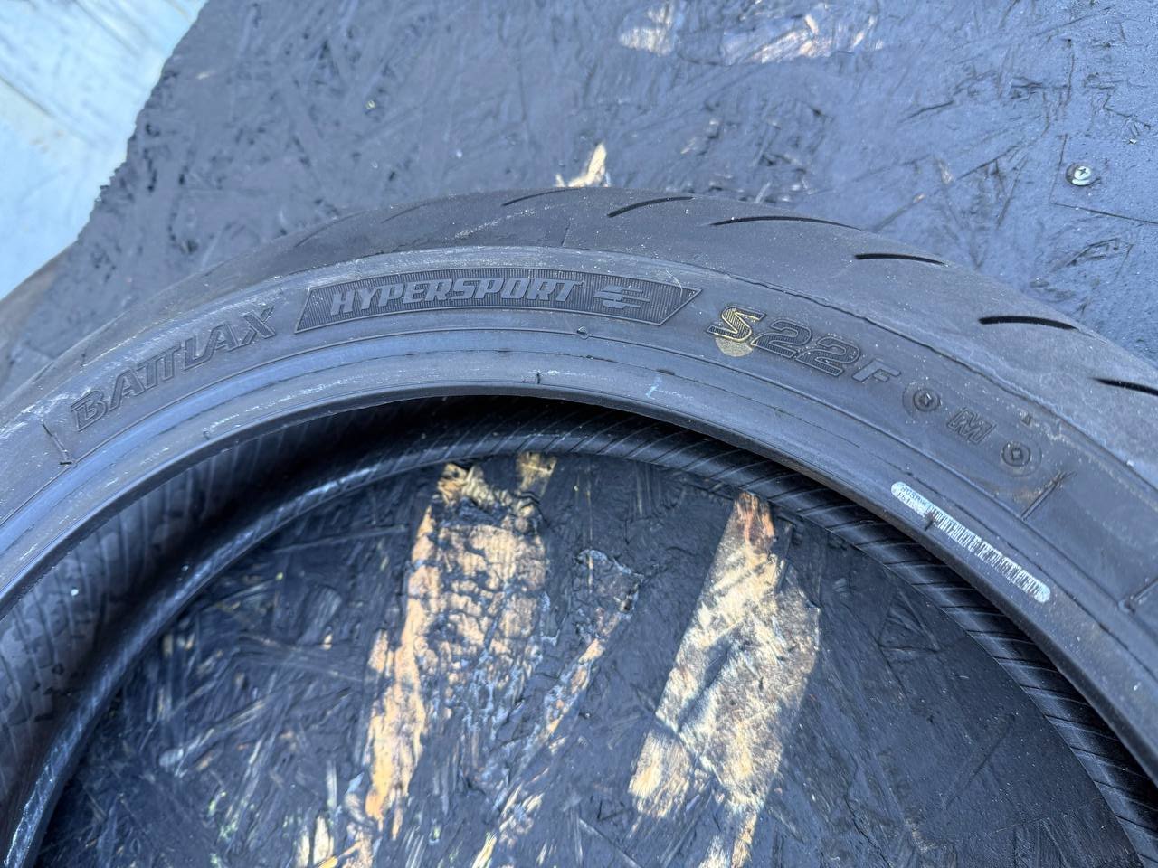 120/70 R17 Bridgestone Battlax Hypersport S22F