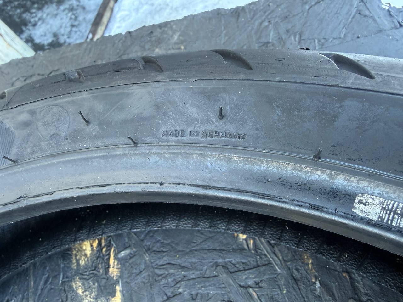 120/70 R17 Metzeler Roadtec 01