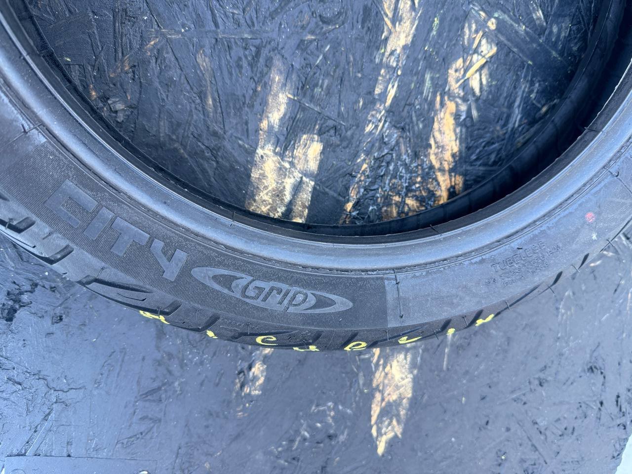 100/80 R16 Michelin City Grip