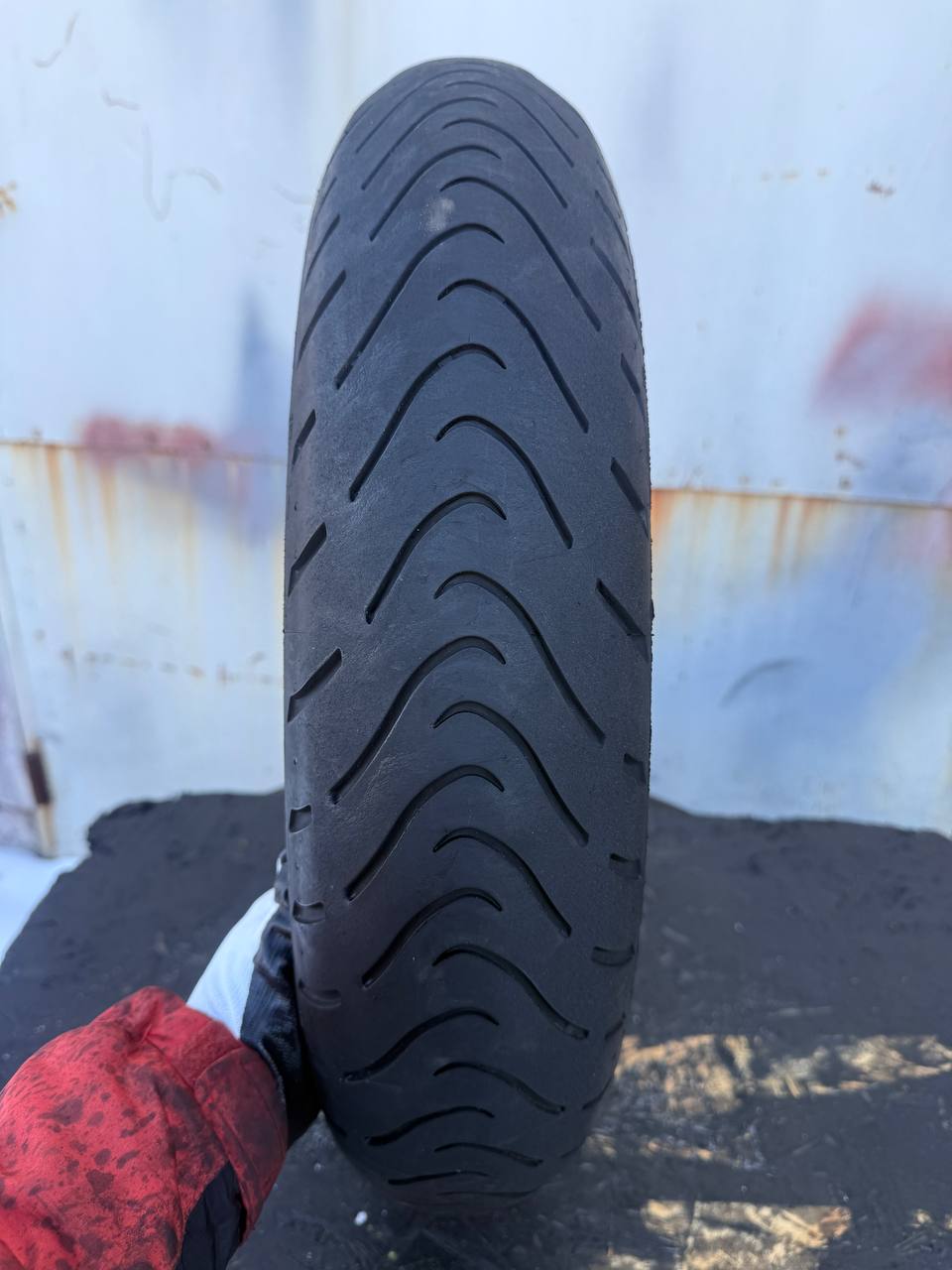 120/70 R17 Metzeler Roadtec 01