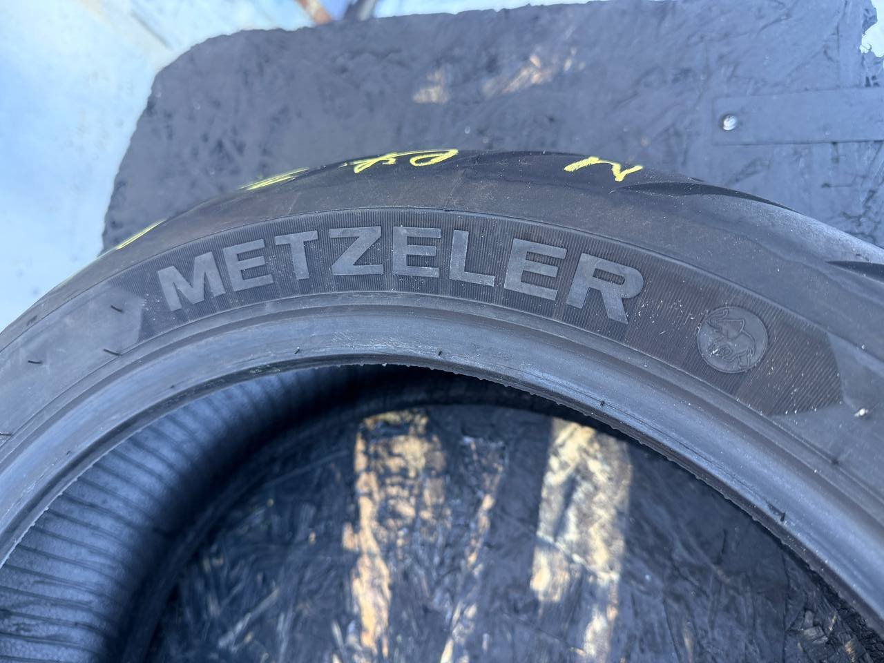 190/55 R17 Metzeler Roadtec 01 SE