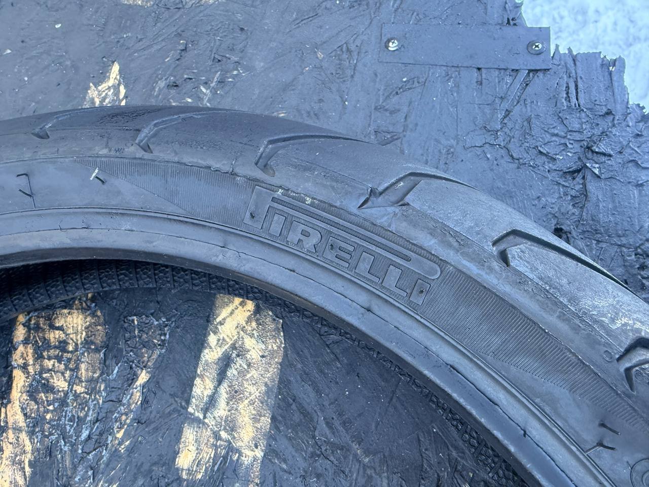 120/70 R17 Pirelli Angel ST