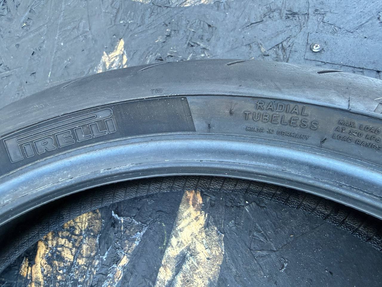 120/70 R17 Pirelli Diablo Rosso IV