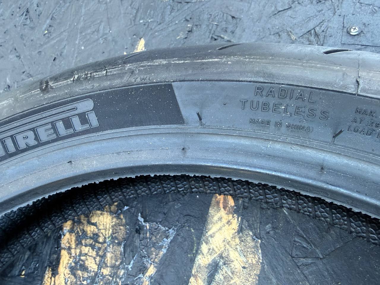 120/70 R17 Pirelli Diablo Rosso IV