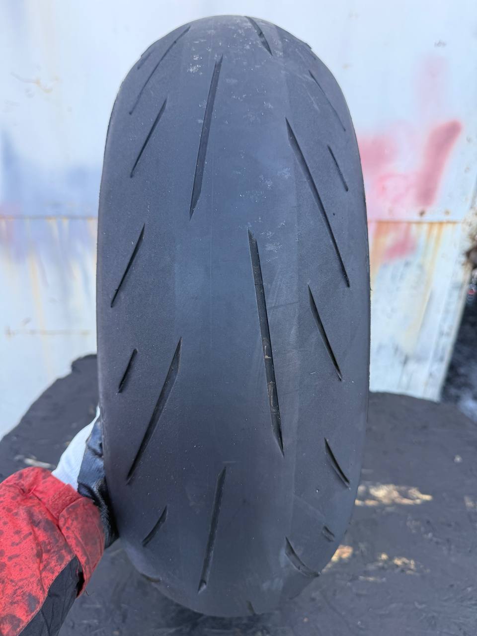 180/55 R17 Bridgestone Battlax Hypersport S22R