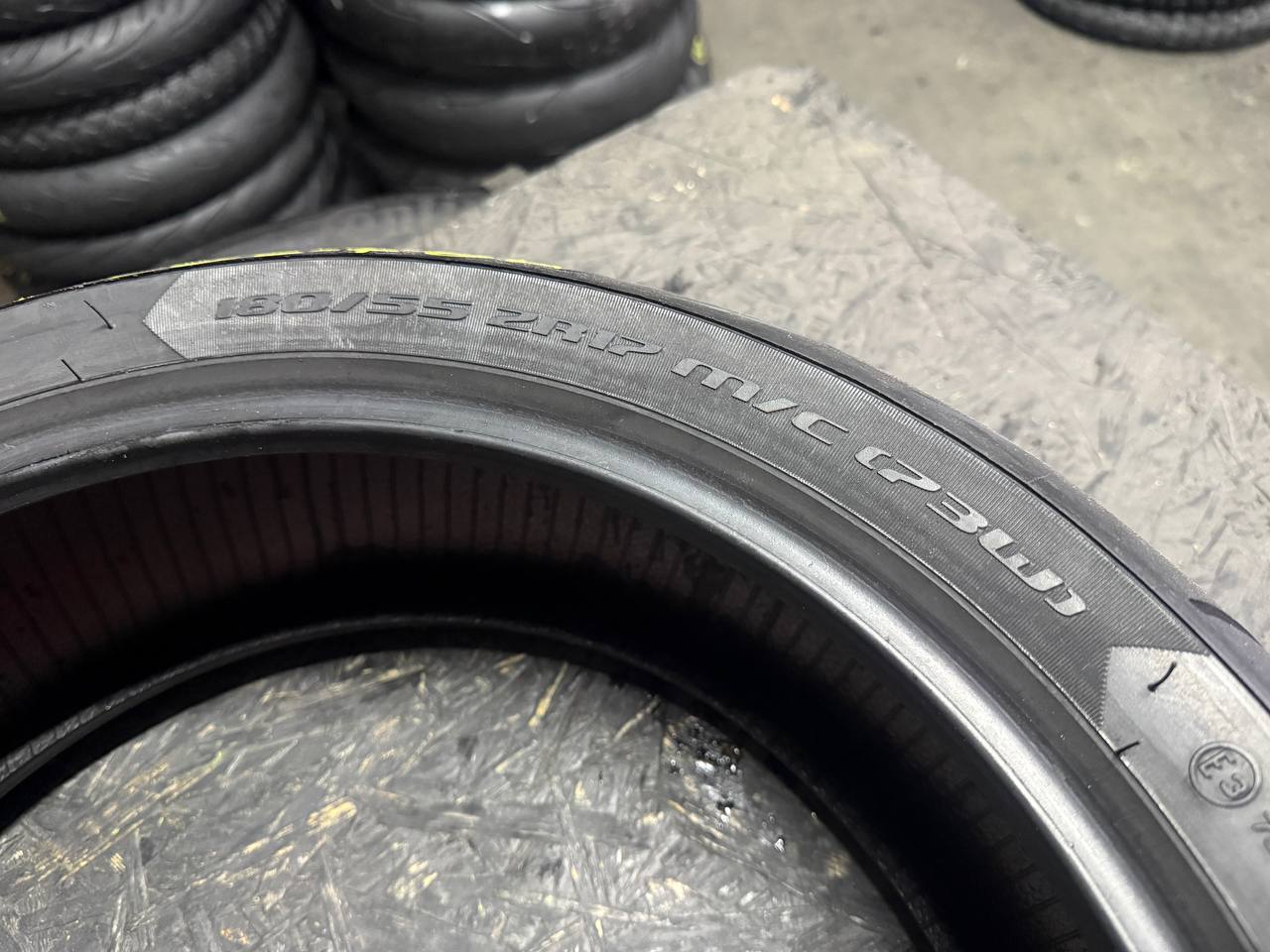 180/55 R17 Metzeler Sportec M7 RR