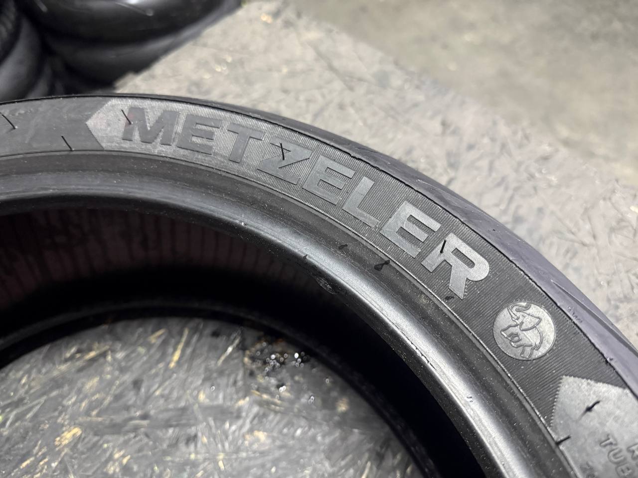 180/55 R17 Metzeler Sportec M7 RR