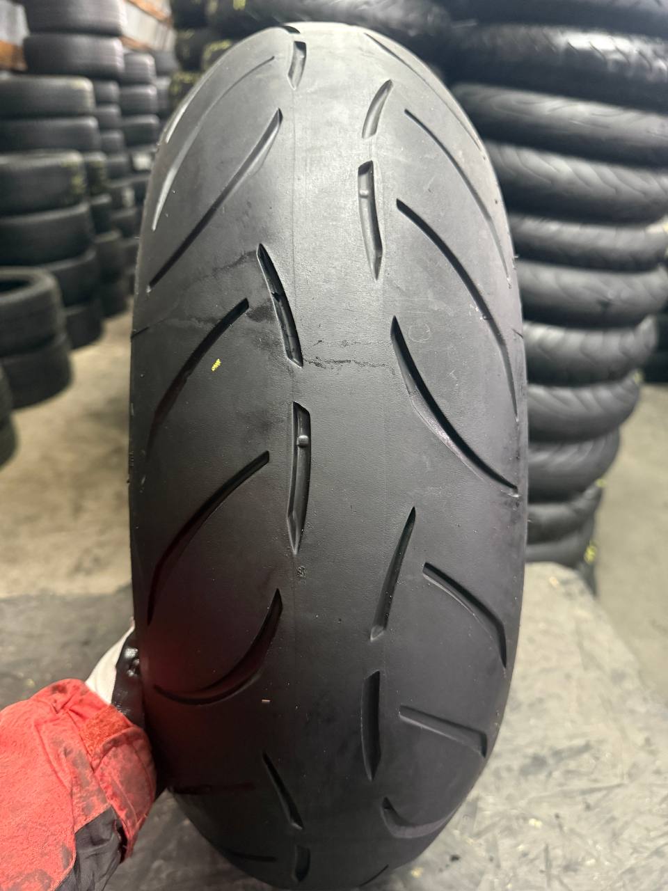 180/55 R17 Metzeler Sportec M7 RR