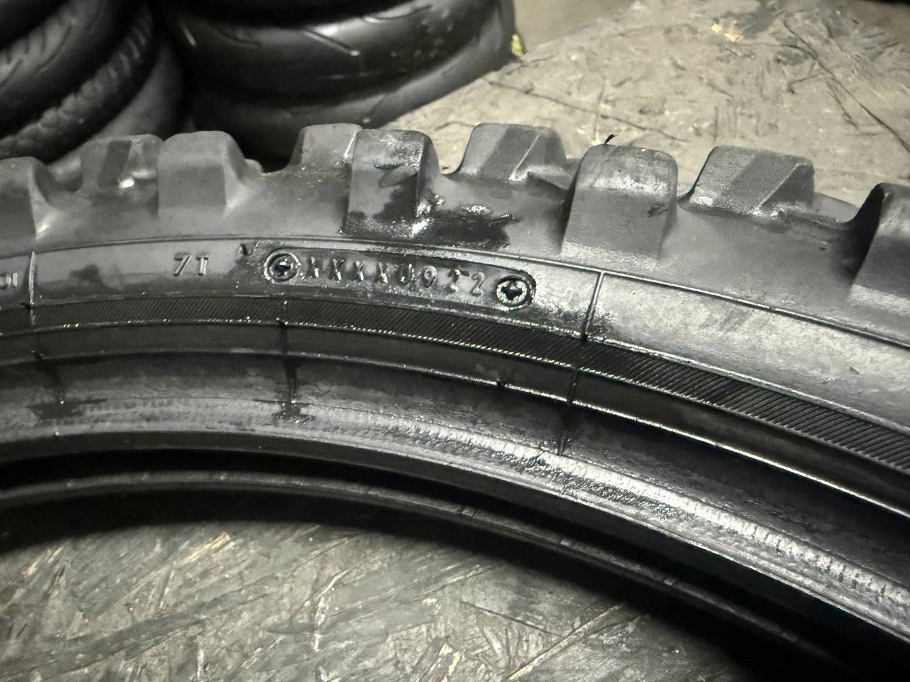 80/100 R21 Dunlop Geomax MX33F