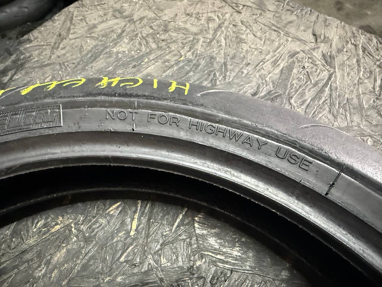 /60 R17 Michelin Pilot