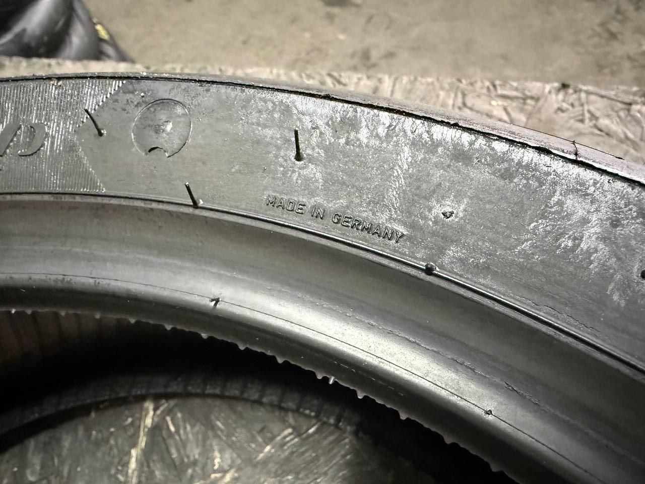 180/55 R17 Metzeler Sportec M9 RR